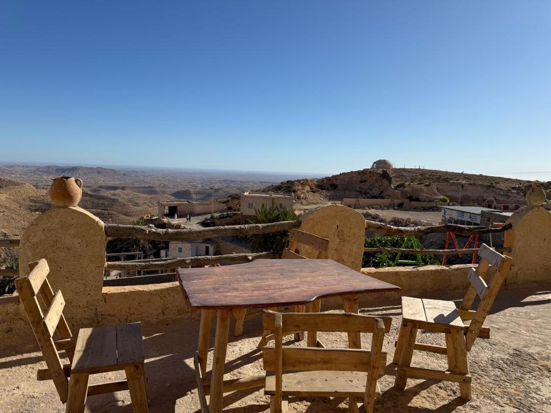 Dar Fatma Toujane Hotel Buitenkant foto